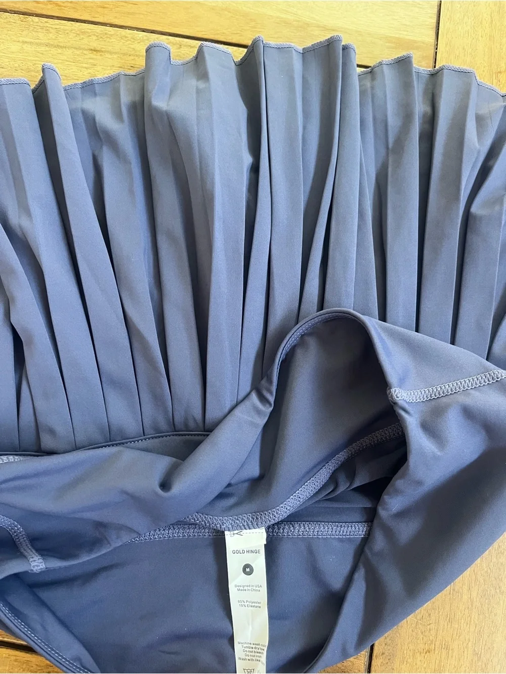 GOLDHINGE Slate Blue Pleated Performance Skirt/Skort with pockets; Size Medium